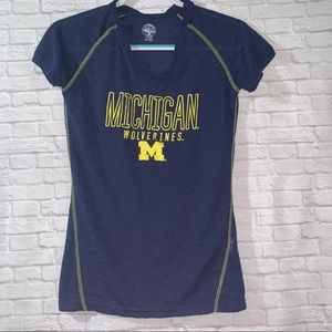 U of M v-neck tee